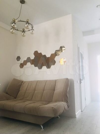 2-к. квартира, 54 м², 1/3 эт.