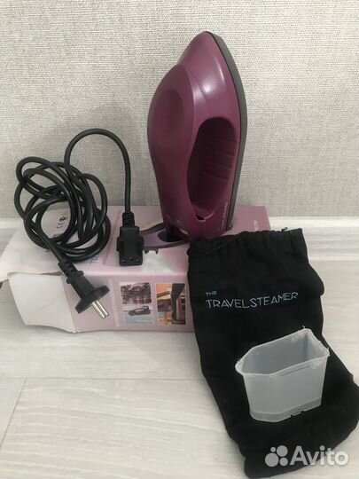 Пароувлажняющий дорожный утюг