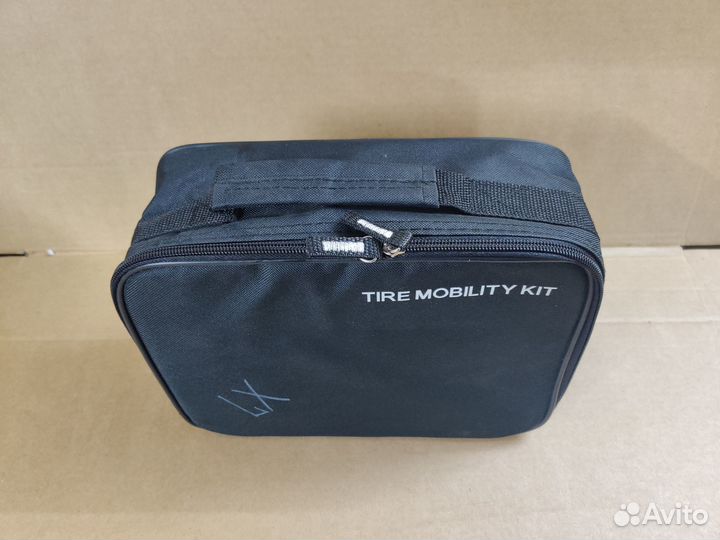 Насос, компрессор для колёс штатный комплект