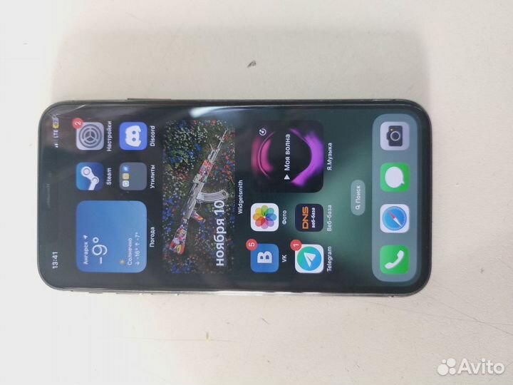 iPhone Xs, 64 ГБ