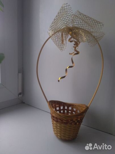 Корзина плетеная