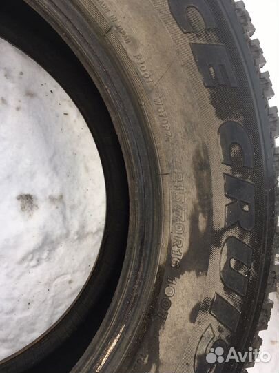 Bridgestone Ice Cruiser 7000 215/70 R16 100T