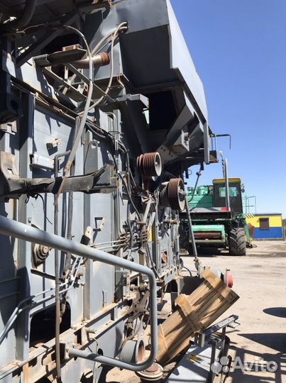 Комбайн Ростсельмаш Acros 530, 2009