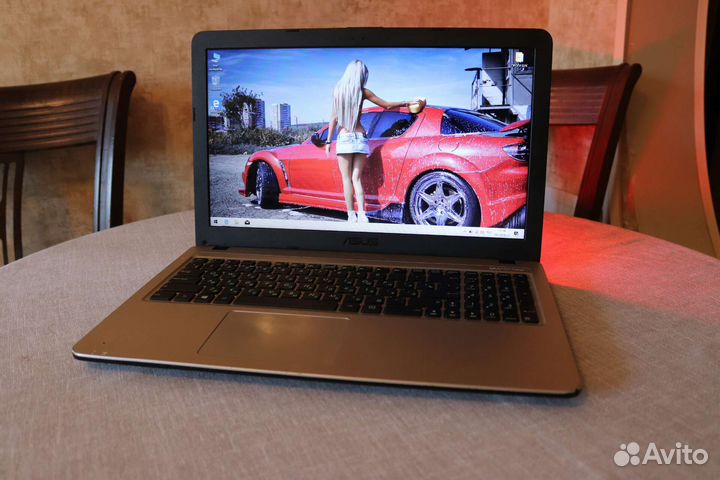 Ноутбук asus 4 ядра,4gb,gt110mx,ssd 250,game