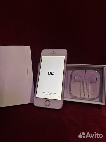 iPhone SE, 32 ГБ