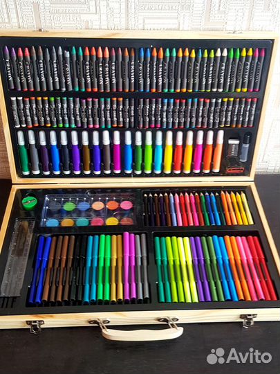 Набор для рисования 220 предметов