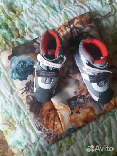 Лыжные ботинки