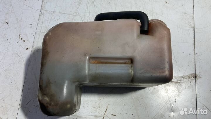 Бачок расширительный Mazda 626 GD 1989