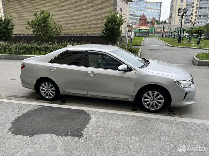 Toyota Camry 2.5 AT, 2015, 210 000 км