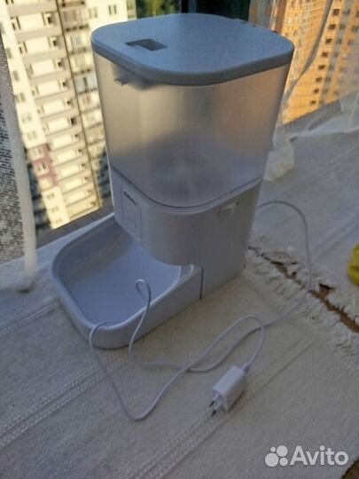 Кормушка для животных