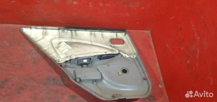 Обшивка задней правой двери Nissan Almera N16