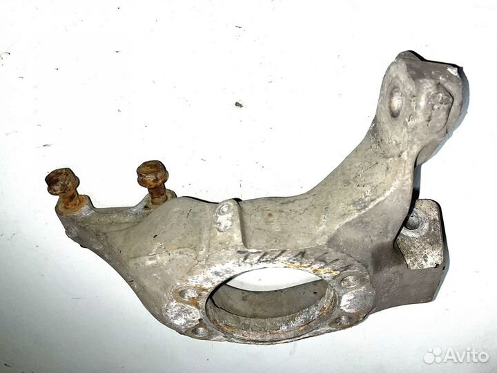 Кулак поворотный Nossan Teana J32 передний левый