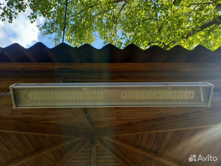 Лампа светодиодная прожектор Svt u-l-120-400