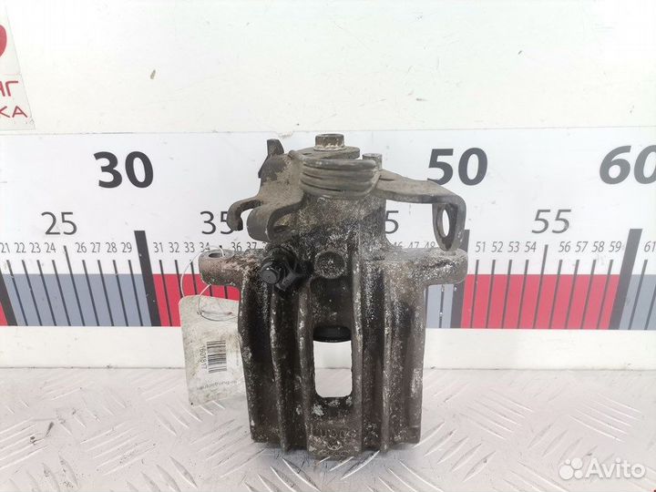 Суппорт задний левый для Audi A4 B6 8E0615423G