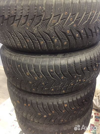 R15 Kumho WinterCraft Ice WI31 205/65, PCD 5x105 DIA 56.5