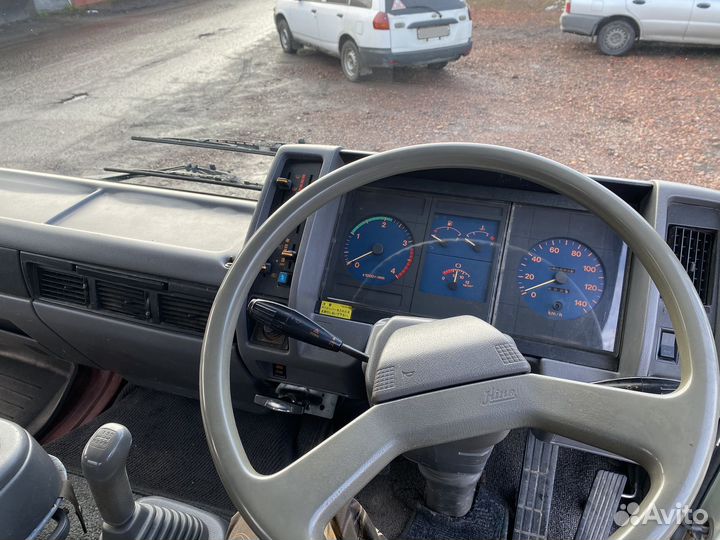 Бортовой грузовик Hino Ranger FD с КМУ Tadano, 1993