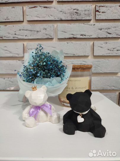 Вазы. Сфинкс. Декор из гипса