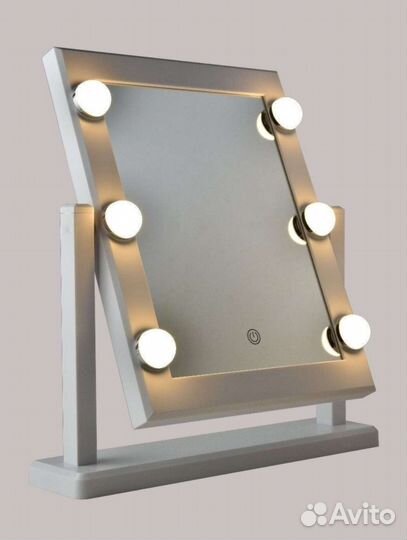 Гримерное зеркало с подсветкой