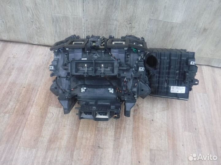 Печка (корпус) BMW 7 F 01 2010
