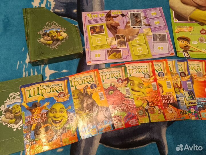 Журналы Шрэк + наклейки, папка, медальоны, плакат