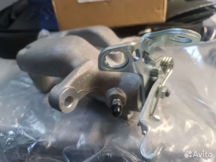 Суппорт задний левый Skoda,audi,vw