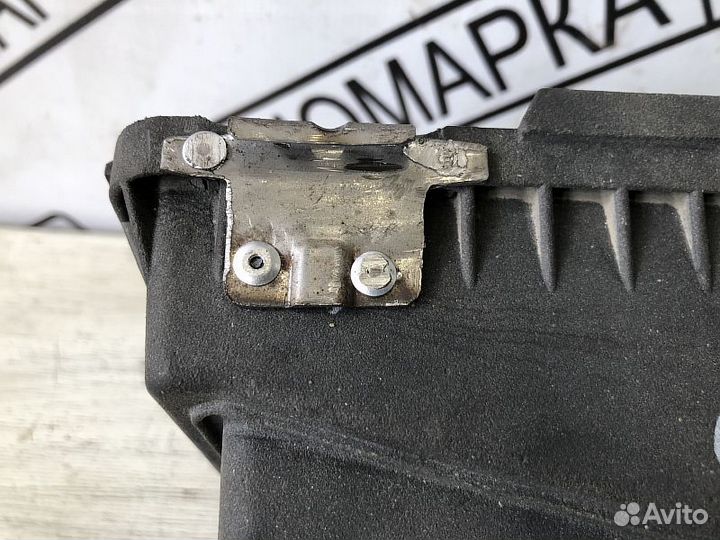 Корпус воздушного фильтра Mitsubishi Lancer IX 1.6