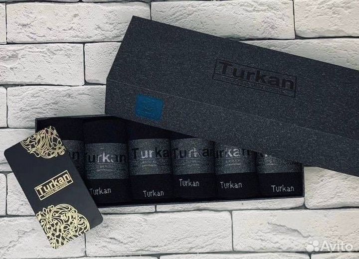 Носки в коробке