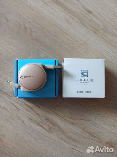 Кабеля USB-microUSB, USB- type C, USB-Lightning