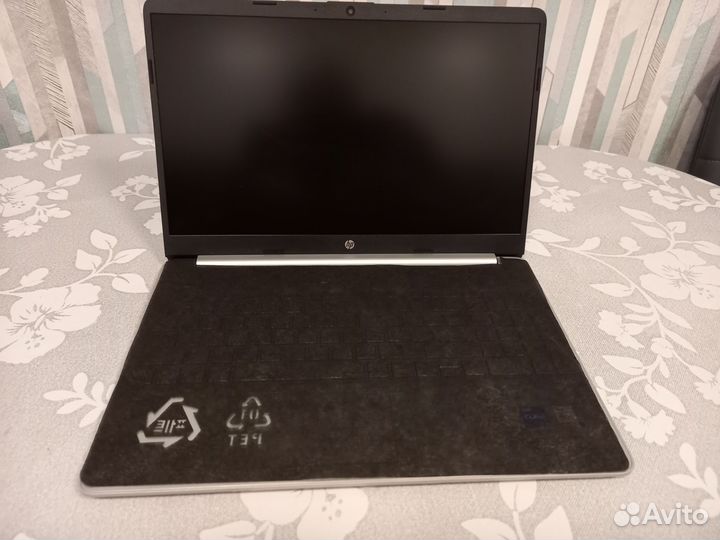 Ноутбук HP i5-1135G7