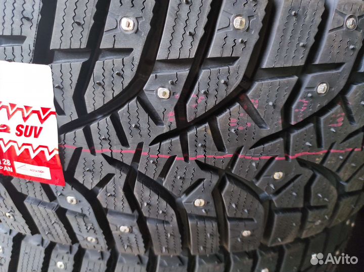 Bridgestone Blizzak Spike-02 SUV 235/65 R17 108T