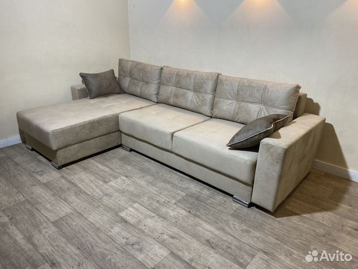 Диван с оттоманкой