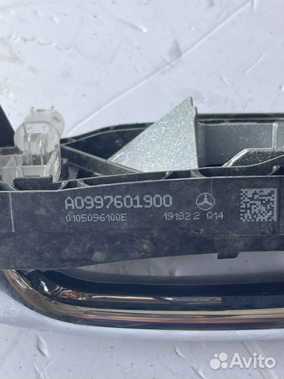 Ручка двери наружняя левая mercedes w213