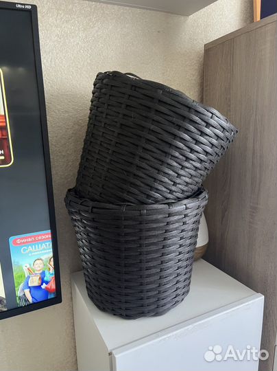 Кашпо из искусственного ротанга