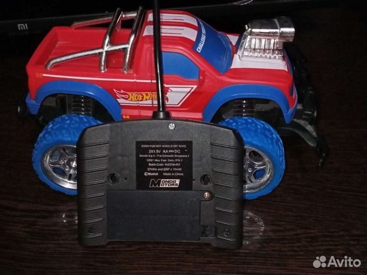 Машинка на радиоуправлении Hot Wheels