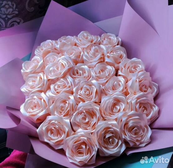 Цветы из атласных лент