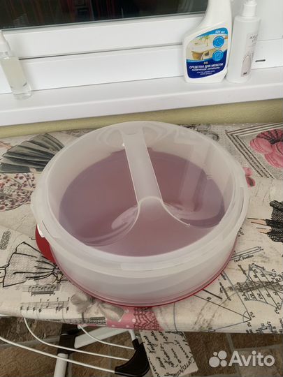Tupperware тортница