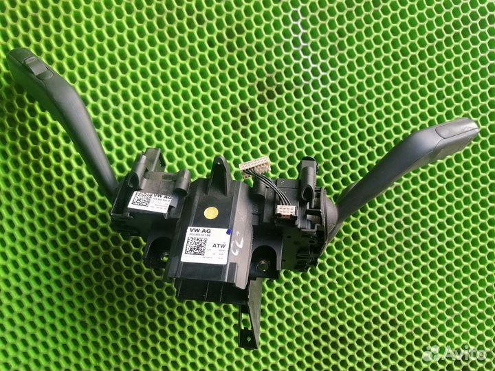 Переключатель подрулевой на VW Passat CC 2008-2017