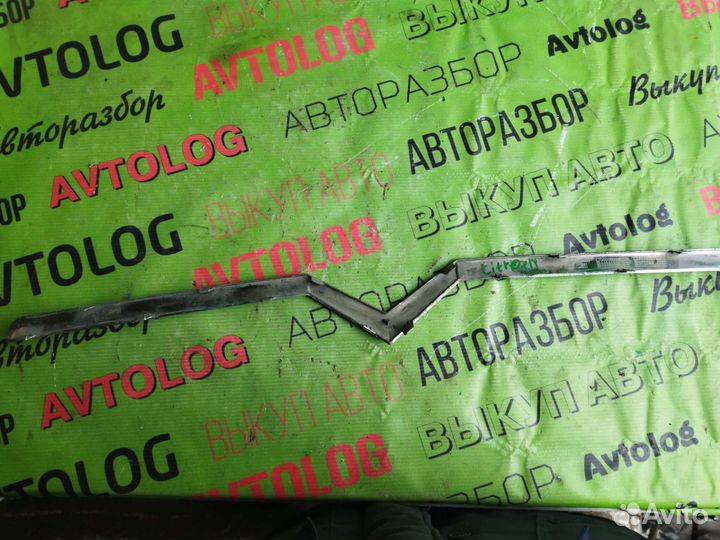 Молдинг переднего бампера Citroen C4/Ситроен С4