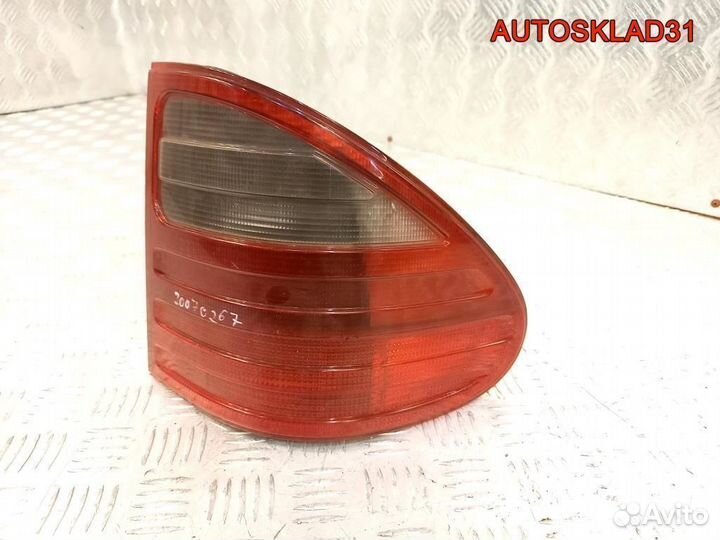 Фонарь задний правый Mercedes Benz W210 Универсал