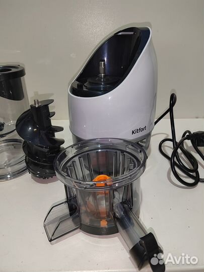 Соковыжималка шнековая Kitfort KT-1121