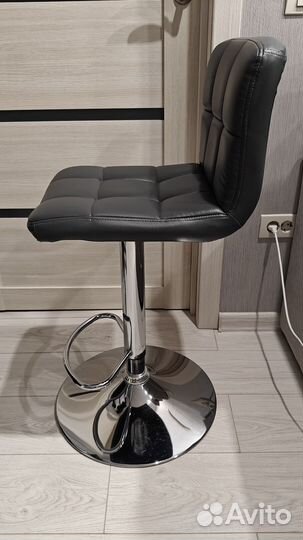 Барный стул