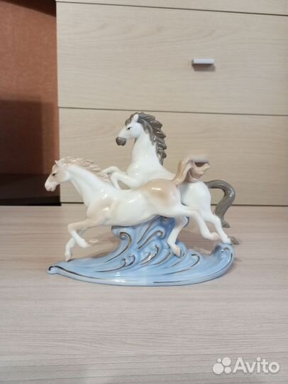 Фарфоровые статуэтки