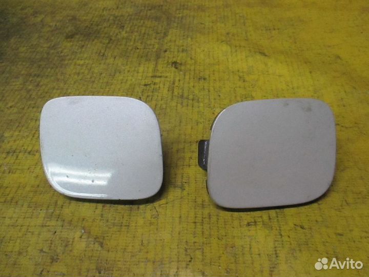 Заглушка в бампер Toyota Prius ZVW30 (Переднее)