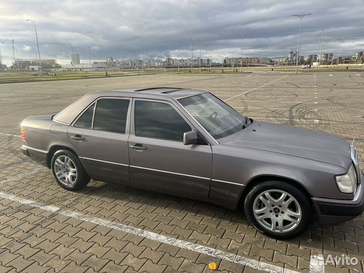 Mercedes-Benz W124 2.0 МТ, 1987, 234 270 км