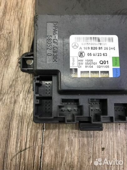 Блок управления дверьми задний левый Mercedes