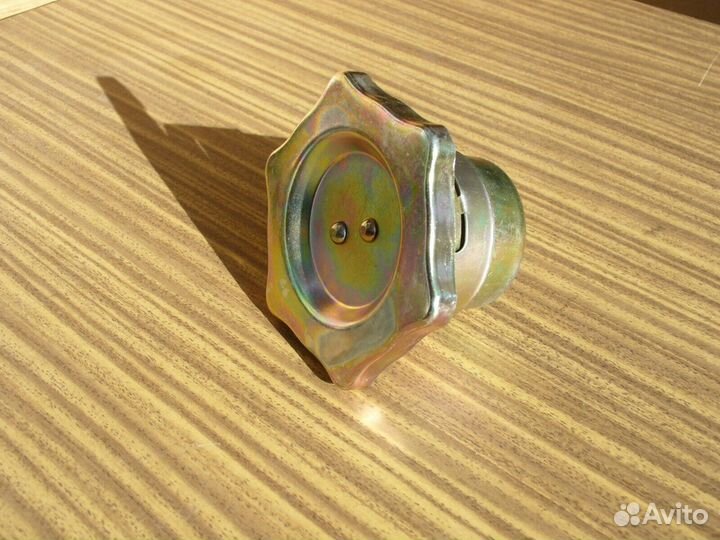 Крышка маслозаливной горловины Москвич 412 2140 иж