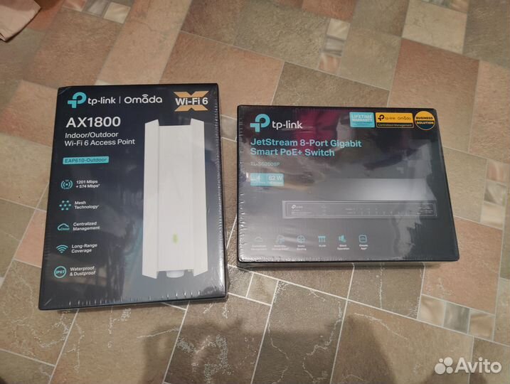 Точка доступа TP-Link Omada Jet stream port 8