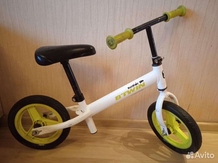 Беговел btwin декатлон