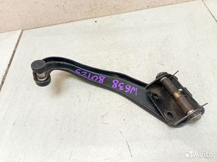 Ролик сдвижной двери