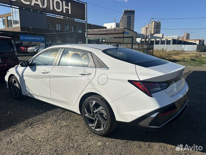 Hyundai Elantra 1.5 CVT, 2023, 51 км